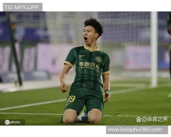 逆袭足球：从草根到巅峰的传奇之路与梦想追逐